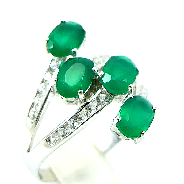 แหวนเงินแท้ราคาถูกชุบทองคำขาว พลอยแท้กรีนอะเกท 1.60 กะรัต เพชรCZ 0.33 กะรัต งานประณีตสวยงาม สั่งผลิตค่ะ