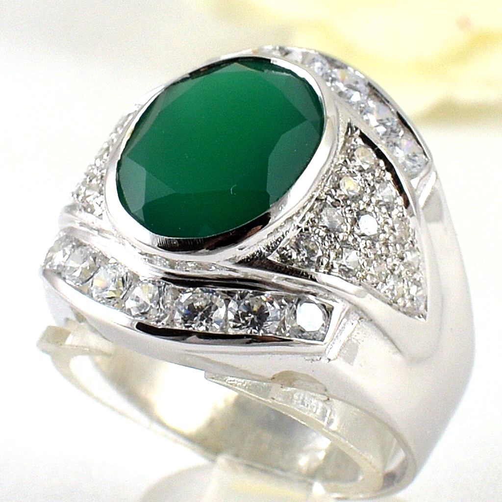 แหวนเงินแท้ราคาถูกชุบทองคำขาว พลอยแท้กรีนอะเกท 4.50 กะรัต เพชรCZ 0.19 กะรัต งานประณีตสวยงาม สั่งผลิตค่ะ