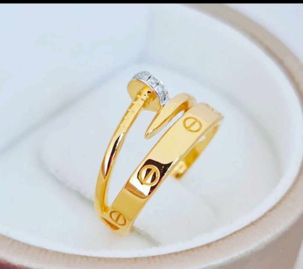 พร้อมส่งและสั่งผลิตแหวนเพชรน้องเทียร์ซ้อนกัน2วง เหมือนใส่2วง แหวนแต่งงาน แหวนหมั้น ใส่เที่ยว ออกงาน แหวนทองคำ 9K เพชรแท้ 0.03 กะรัต 6 เม็ด ราคาถูกมาก ส่งฟรี