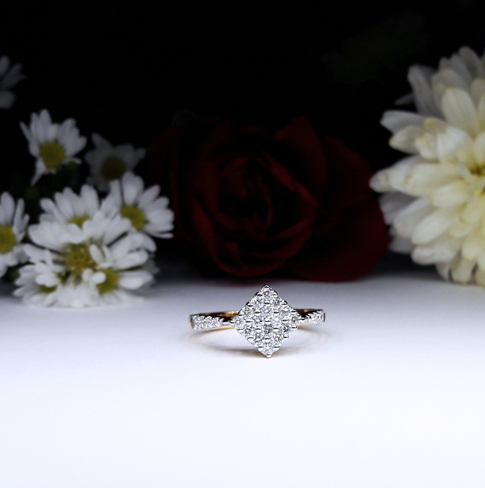 สั่งผลิตเพชรเบลเยี่ยมคัท แหวนแต่งงาน แหวนหมั้น ใส่เที่ยว ออกงาน แหวนทองคำ 18K เพชรแท้ 0.43 กะรัต 3.19 กรัม น้ำ 99 ราคาถูกมาก มีใบรับประกันค่ะ