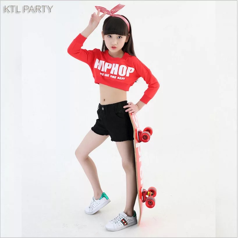 **พร้อมส่ง**ชุดเต้น แดนซ์ กางเกงขาสั้น+เสื้อครอปแดง แถมถุงเท้าและผ้าคาดผม