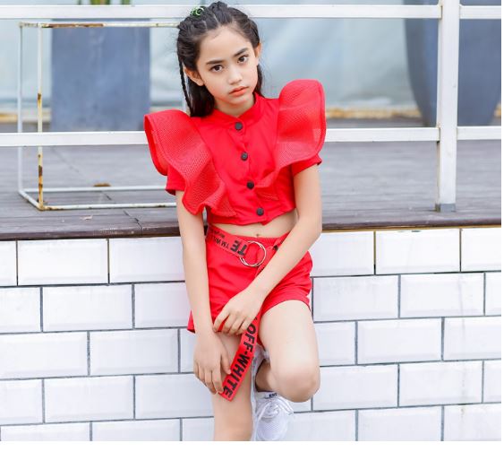 ชุดเต้น เสื้อแขนระบาย+กางเกงขาสั้น พร้อมเข็มขัด