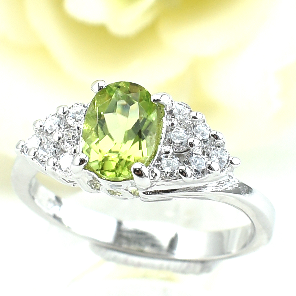 แหวนเงินแท้ราคาถูกชุบทองคำขาว เพอริดอทแท้ 1.0 กะรัต เพชรCZ 0.36 กะรัต งานประณีตสวยงาม สั่งผลิตค่ะ