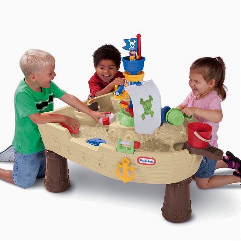 โต๊ะน้ำเรือโจรสลัด Little Tikes Anchors Away Pirate Ship