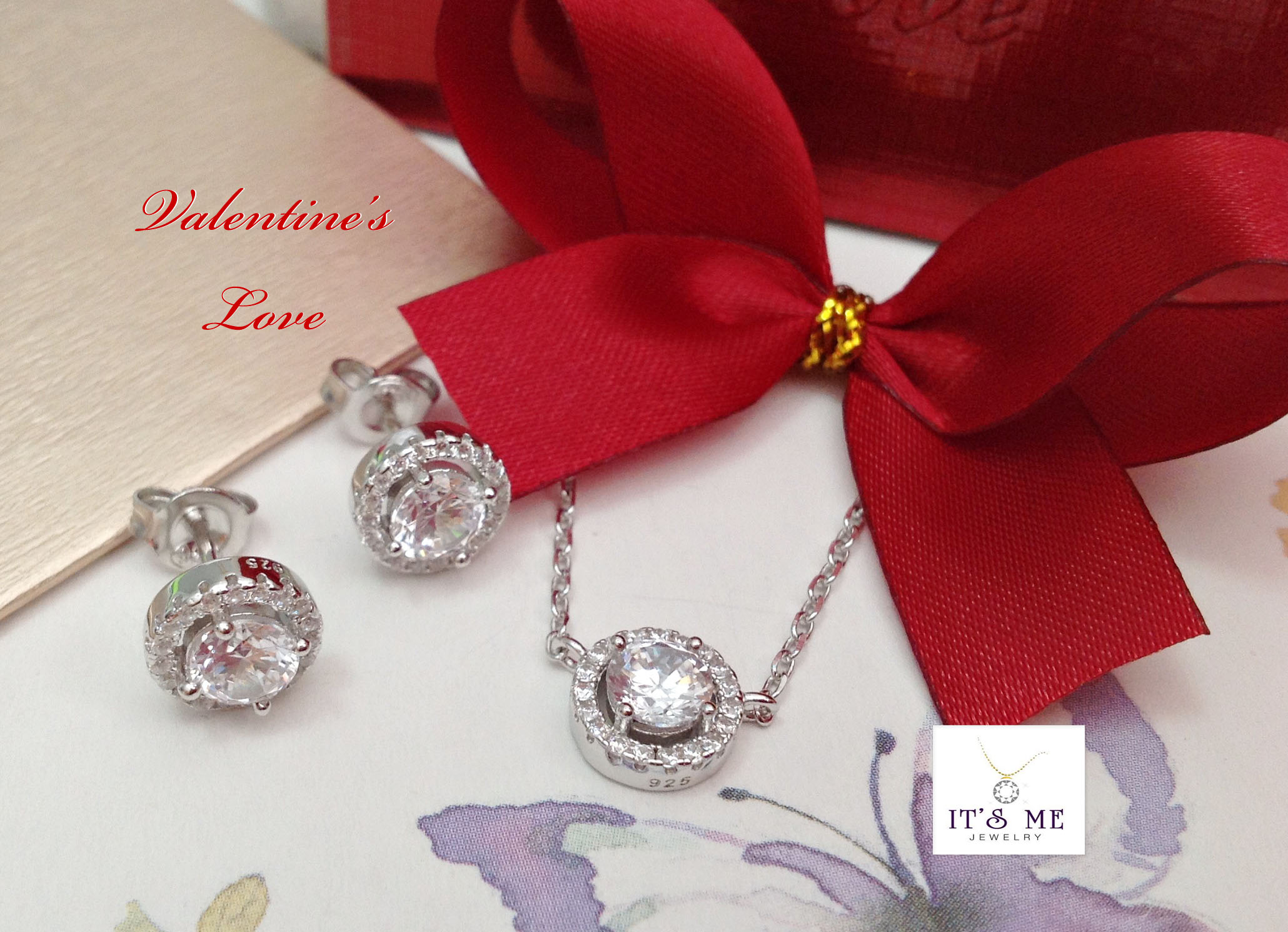 Valentine's Love สร้อยเงินแท้ พร้อมจี้หัวประดับเพชร cz และต่างหูเงินแท้