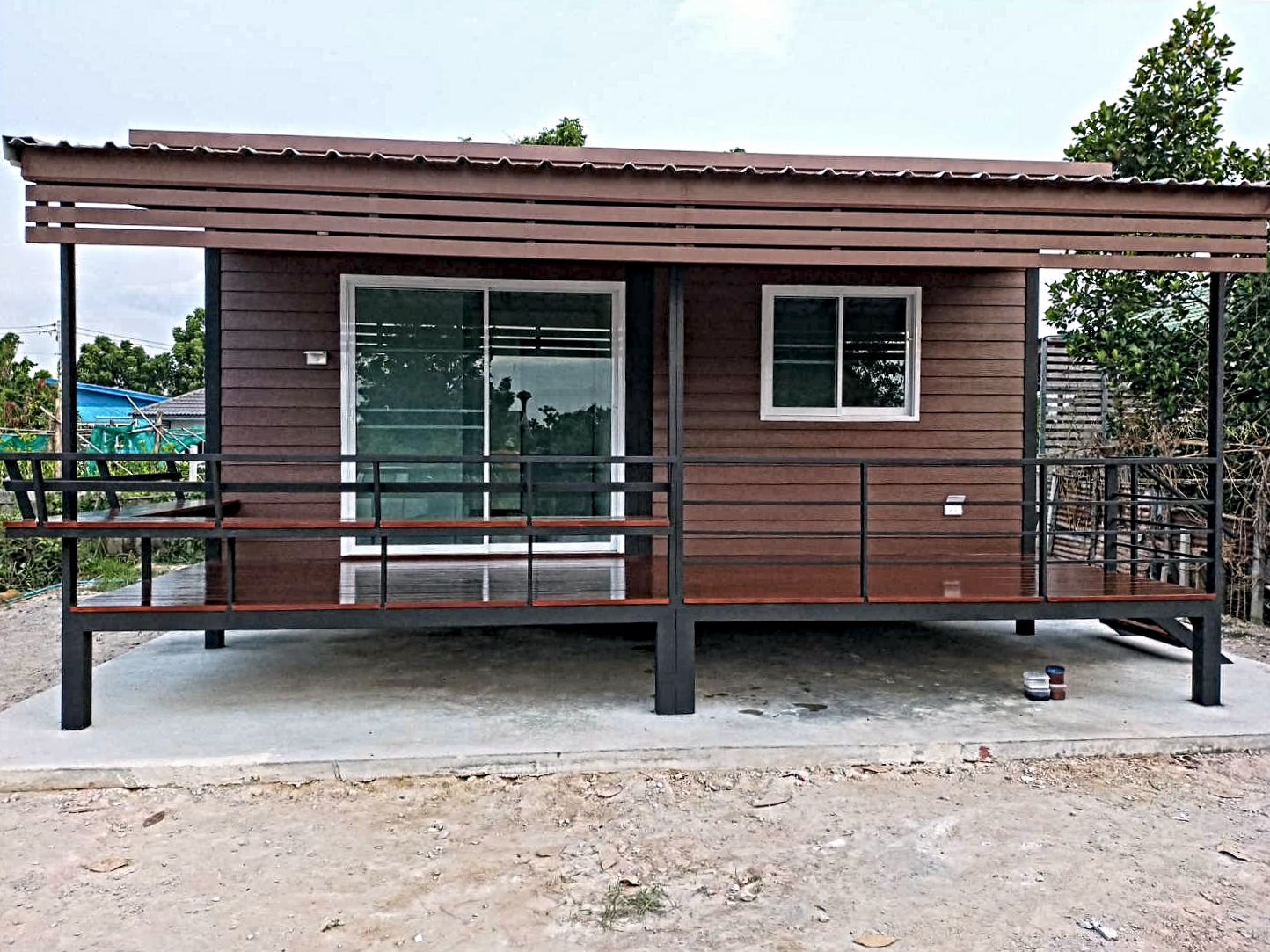 1นอน1นั่งเล่น บ้านน็อคดาวน์ ป.เจริญ