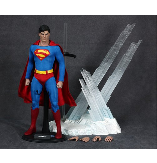 HOTTOYS - Superman - Superman (คลาสิก)