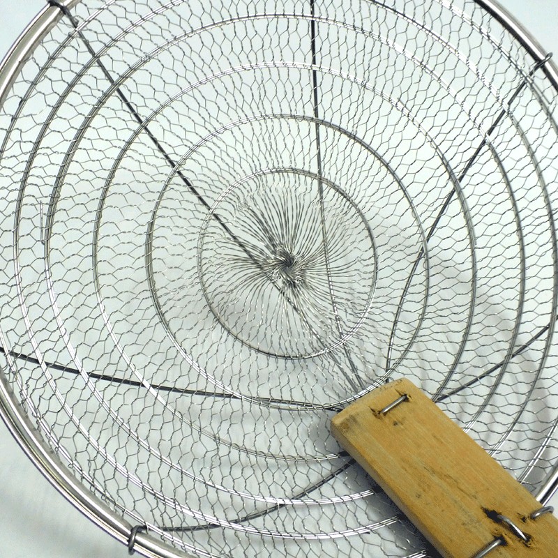 กระชอนตักของทอดสเตนเลส ด้ามไม้ ขนาด 12 นิ้ว