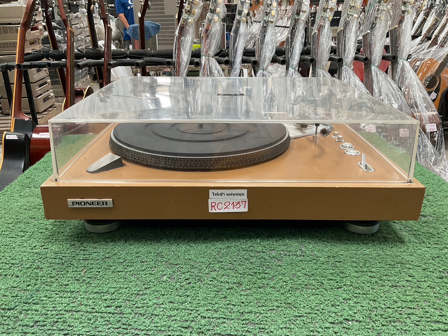 เครื่องเล่นแผ่นเสียง PIONEER