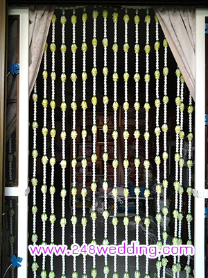 ม่านดอกรักสลับดอกกุหลาบ