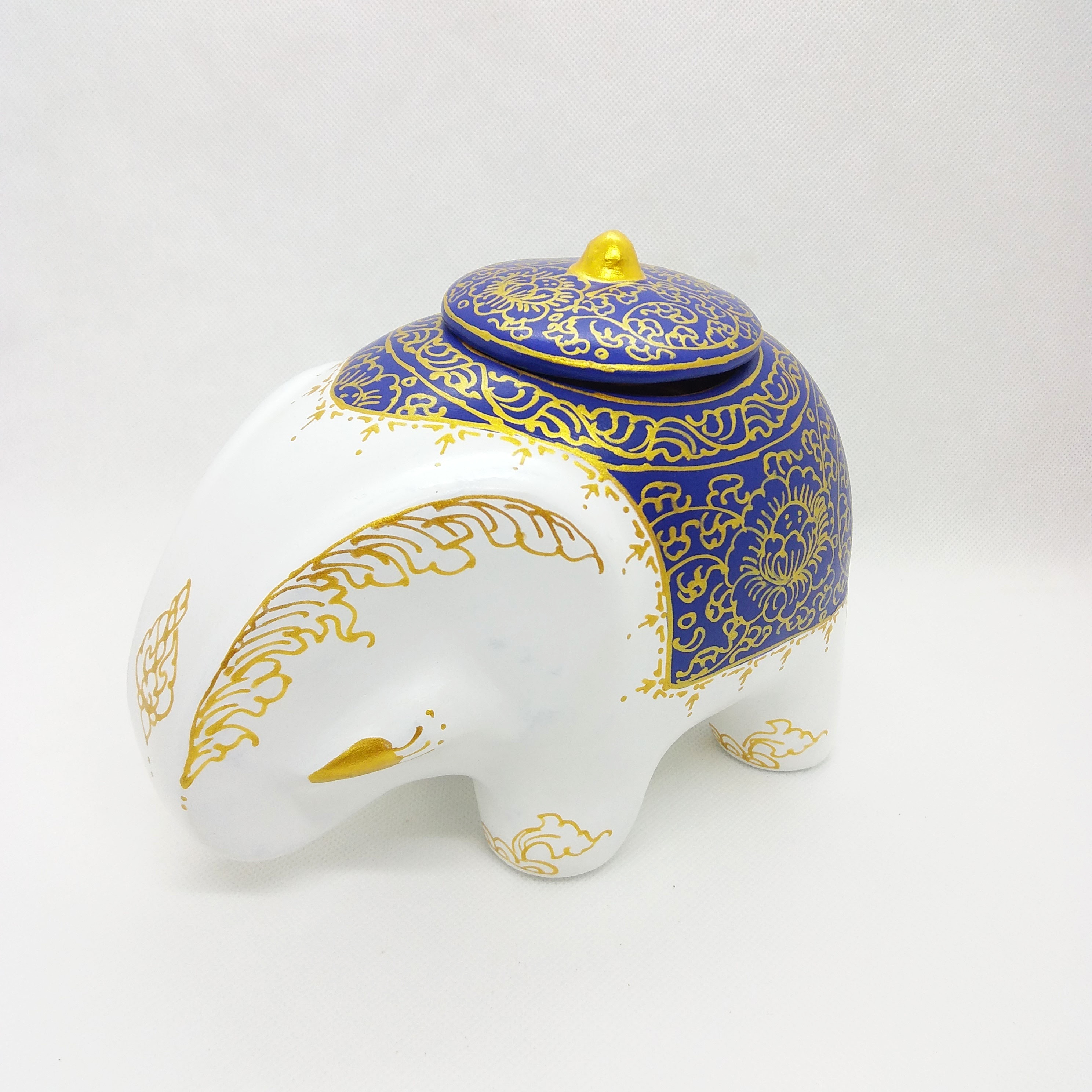 ช้างใส่เครื่องประดับ Size M