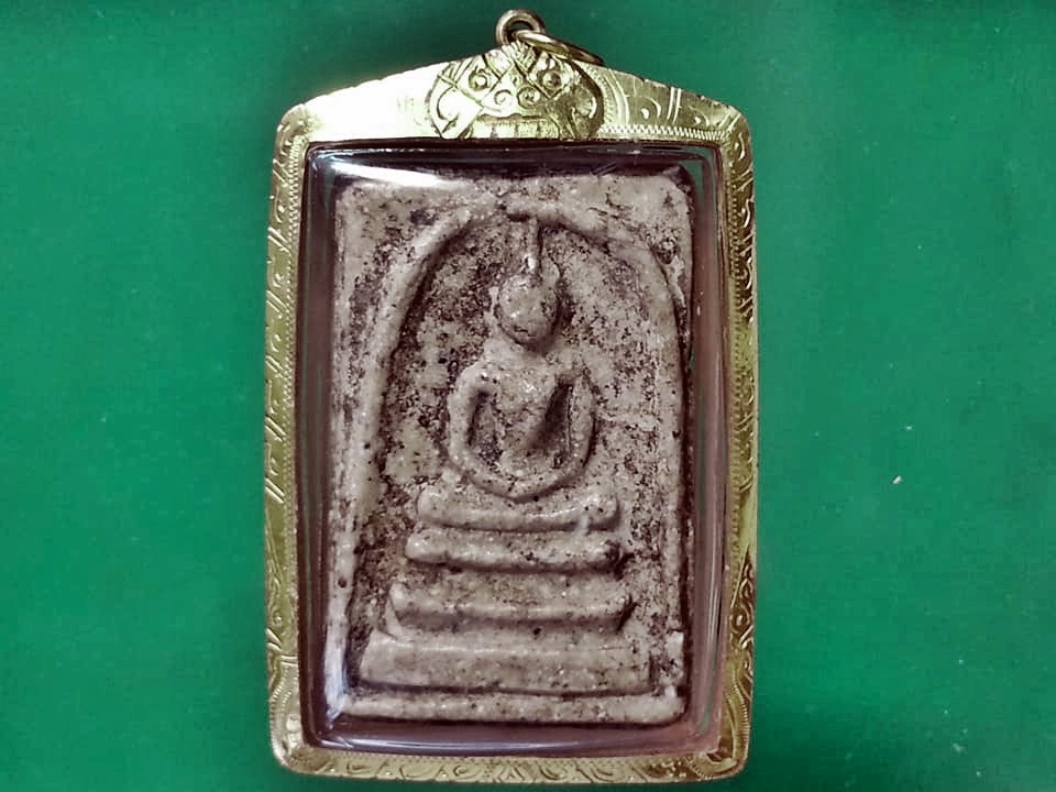 พระสมเด็จ เลี่ยมทอง
