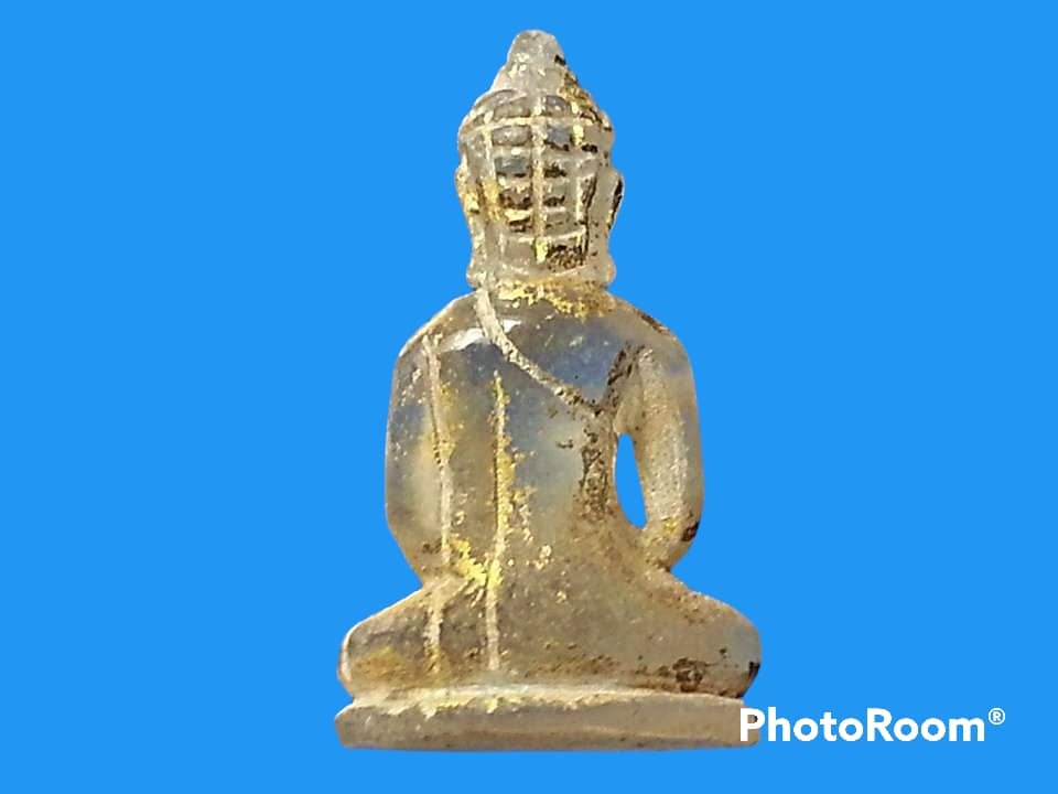 พระแก้ว กรุฮอด หินจุยเจีย (สีขาว)