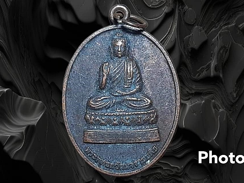 เหรียญ พระพุทธกวักนวราชบพิตร วัดกลางอ่างแก้ว จ.สมุทรสาคร