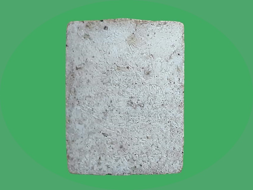 หลวงพ่อโต วัดอินทาราม สมุทรสงคราม เนื้อผง ฉลองสิริราชสมบัติครบ 50 ปี 2539