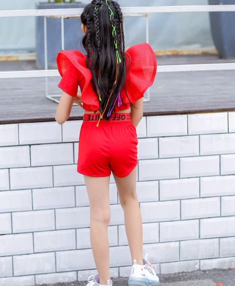 ชุดเต้น เสื้อแขนระบาย+กางเกงขาสั้น พร้อมเข็มขัด