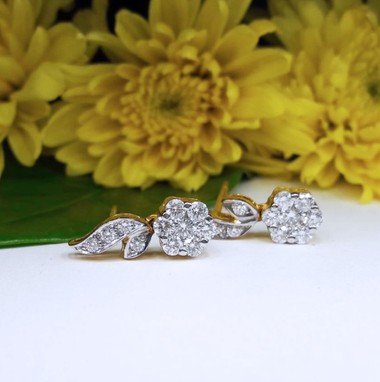สั่งผลิตต่างหูทองเพชรเบลเยี่ยมคัท ใส่ทุกวัน ใส่เที่ยว ออกงาน เพชรแท้ ทอง18K 35 ตัง 4.38 กรัม น้ำ 98 ราคาถูกมาก มีใบรับประกันค่ะ