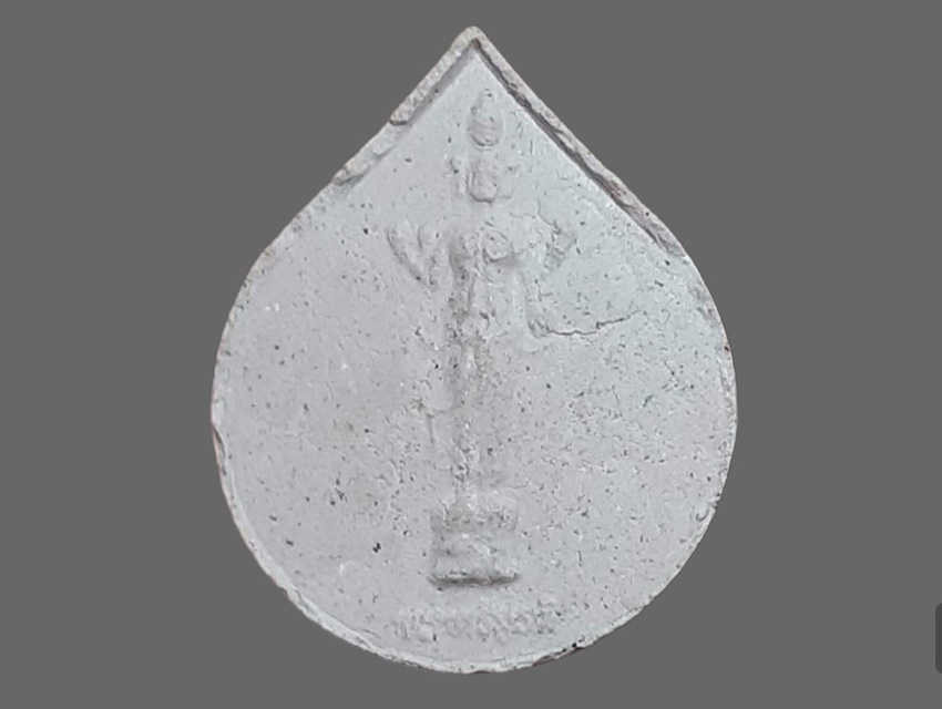 พระพิฆเนศ กรมศิลปากร หลัง พระตรีมูรติ เนื้อผง ปี 2542