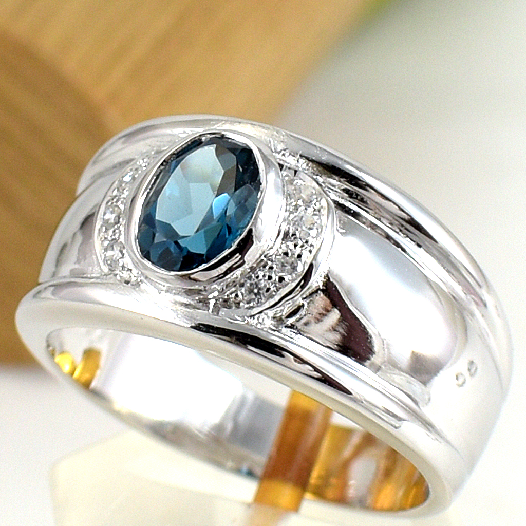 แหวนเงินแท้ราคาถูกชุบทองคำขาว ลอนดอนบลูโทปาซแท้ 0.95 กะรัต เพชรCZ 0.08 กะรัต งานประณีตสวยงาม สั่งผลิตค่ะ