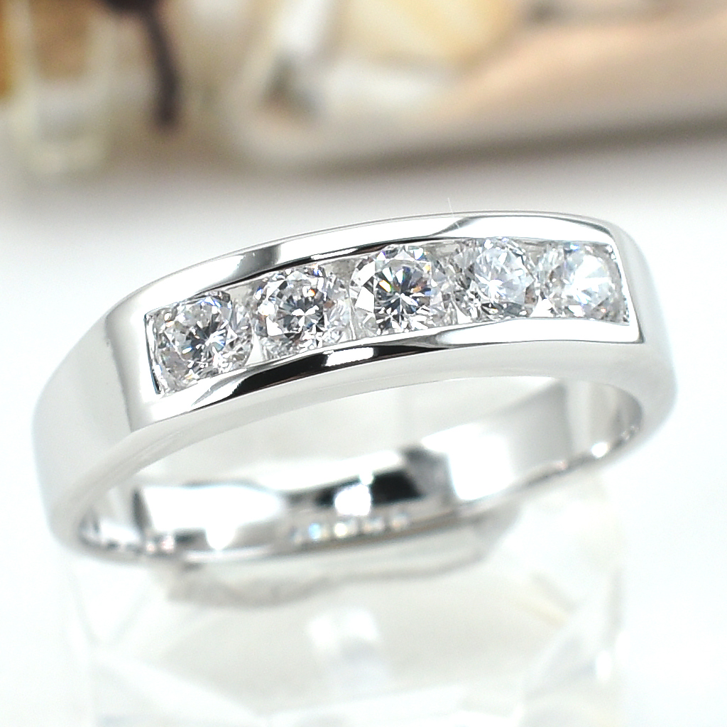 แหวนเงินแท้ราคาถูกชุบทองคำขาว เพชรCZแท้ 0.50 กะรัต งานประณีตสวยงาม สั่งผลิตค่ะ