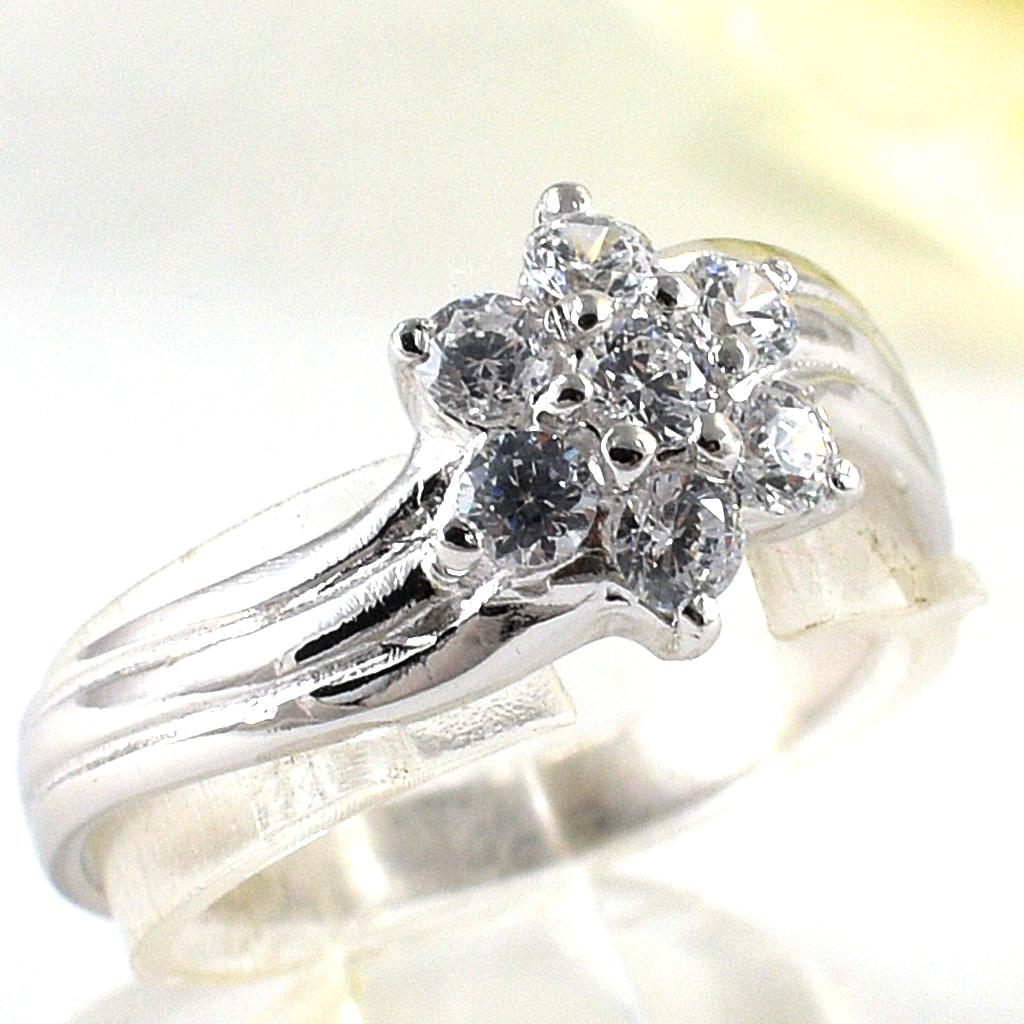 แหวนเงินแท้ราคาถูกชุบทองคำขาว เพชรCZแท้ 0.42 กะรัต งานประณีตสวยงาม สั่งผลิตค่ะ