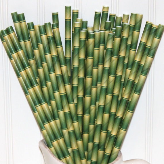 หลอดกระดาษ ลายไม้ไผ่สีเขียว ขนาด 5 มิล ยาว 19.5 ซม. ( แพ็คละ 25 ชิ้น )