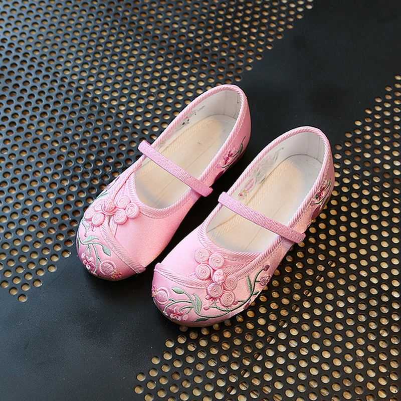 F รองเท้าจีนเด็ก ลายกระดุม ใหม่