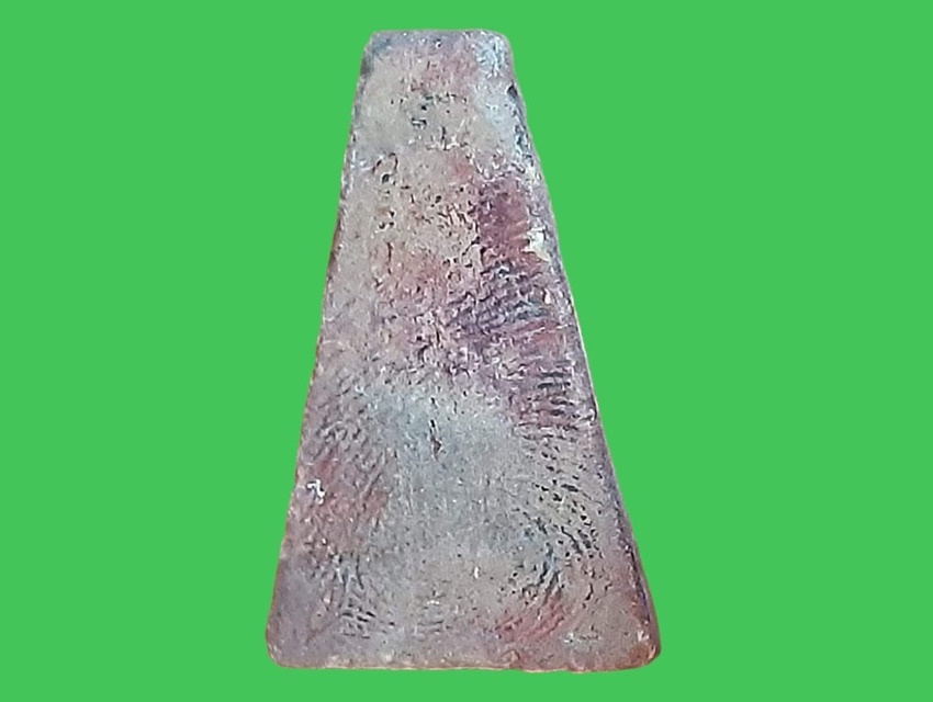 พระผงสุพรรณ หลวงพ่อกวย วัดโฆสิตาราม จ.ชัยนาท ออกวัดหนองอีดุก ปี 2515 เนื้อดิน