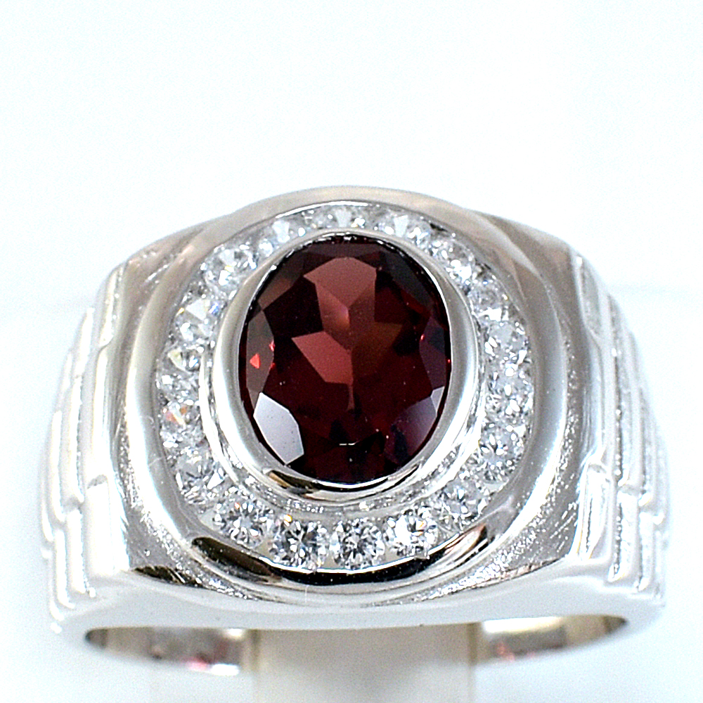 แหวนเงินแท้ราคาถูกชุบทองคำขาว พลอยแท้โกเมน 1.65 กะรัต เพชรCZ 0.54 กะรัต งานประณีตสวยงาม สั่งผลิตค่ะ