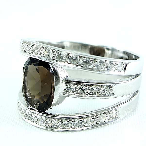 แหวนเงินแท้ราคาถูกชุบทองคำขาว พลอยแท้สโมกกี้ควอทซ์ 1.70 กะรัต เพชรCZ 0.57 กะรัต งานประณีตสวยงาม สั่งผลิตค่ะ