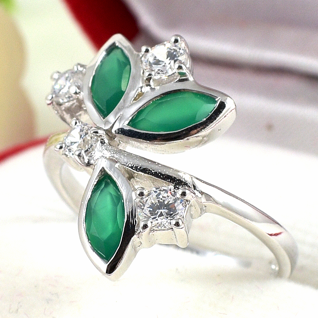 แหวนเงินแท้ราคาถูกชุบทองคำขาว พลอยแท้กรีนอะเกท 0.75 กะรัต เพชรCZ 0.10 กะรัต งานประณีตสวยงาม สั่งผลิตค่ะ