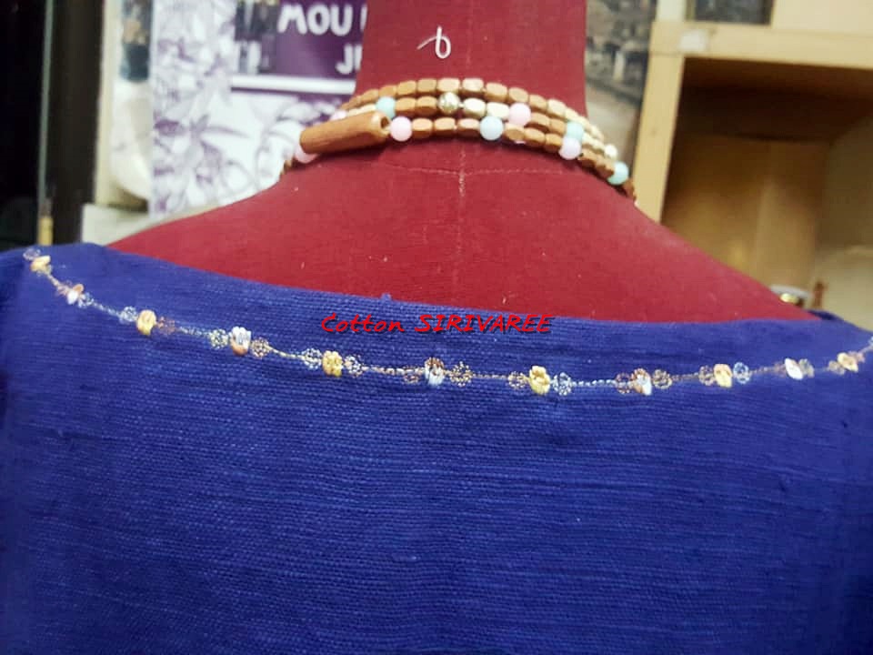 SIRIVAREE,SIVA Thai Cotton 100%, Polo shirt and hand embroidery By Cotton SIRIVAREE Top Thai Brand White, black ,blue ,the sugar L,XL