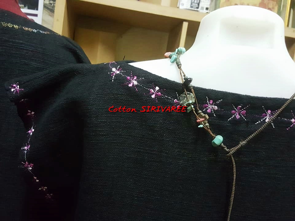 SIRIVAREE,SIVA Thai Cotton 100%, Polo shirt and hand embroidery By Cotton SIRIVAREE Top Thai Brand White, black ,blue ,the sugar L,XL