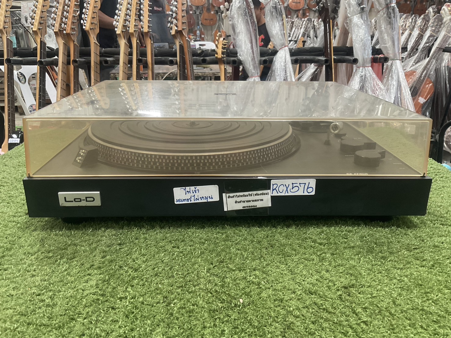 เครื่องเล่นแผ่นเสียง Lo-D(HITACHI) : PS-17 สินค้าไม่พร้อมใช้(ต้องซ่อม)