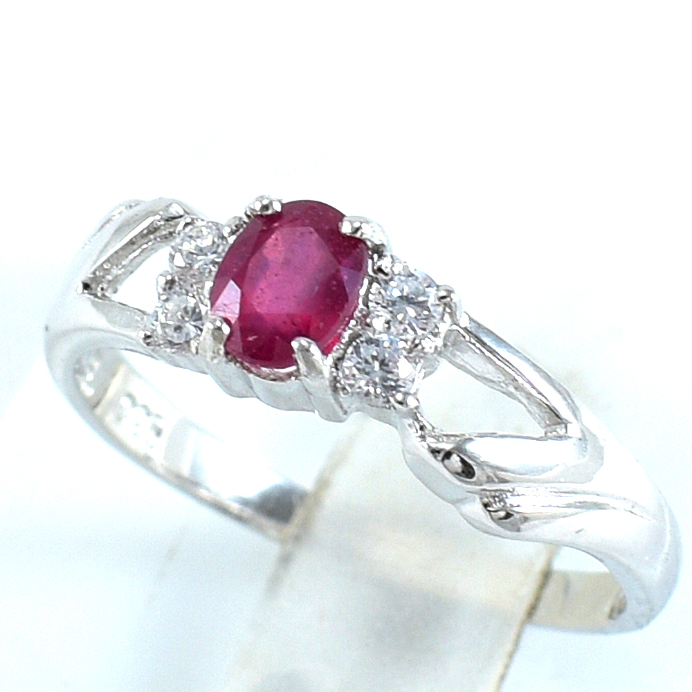 แหวนเงินแท้ราคาถูกชุบทองคำขาว ทับทิมแท้ 0.50 กะรัต งานประณีตสวยงาม สั่งผลิตค่ะ