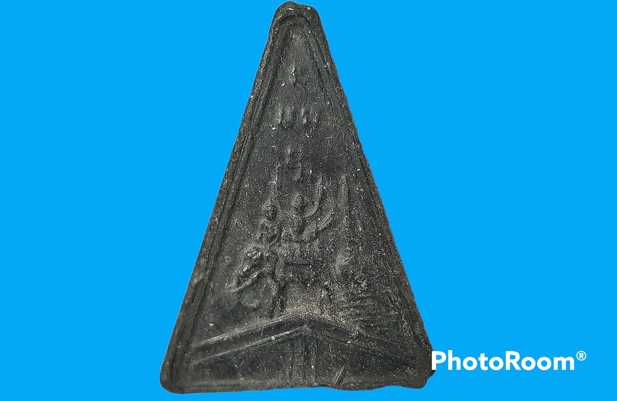 พระผงสุพรรณหลังยุทธหัตถี หลวงพ่อเก็บ วัดดอนเจดีย์ จ.สุพรรณบุรี ปี 2513 เนื้อดินผสมผงใบลานเผา