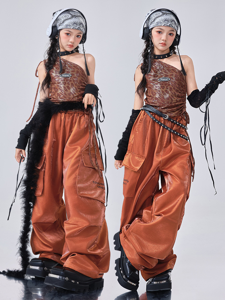 ชุดเต้น เสื้อ+กระโปรง/กางเกงขายาว น้ำตาล