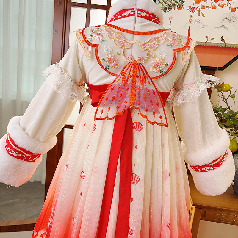 พร้อมส่ง ชุดจีน กี่เพ้า จีนโบราณย้อนยุค ชุดฮันฟู ลายพัด ปักลายปลา