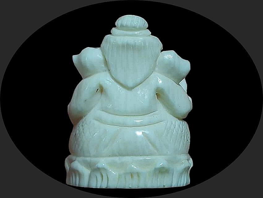 พระพิฆเนศ เทพเจ้าแห่งความสำเร็จ เนื้องาแกะ