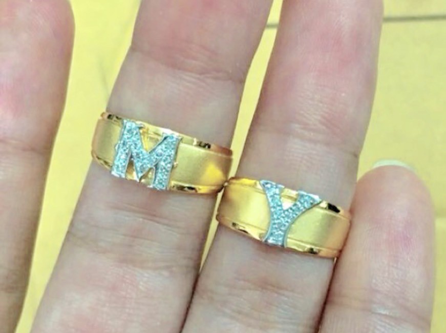 พร้อมส่งและสั่งผลิตแหวนเพชรตัวอักษรA-Z แหวนแต่งงาน แหวนหมั้น ใส่เที่ยว ออกงาน แหวนทองคำ 18K เพชรกุหลาบแท้ 0.07 กะรัต 14 เม็ด ราคาถูกมาก ส่งฟรี
