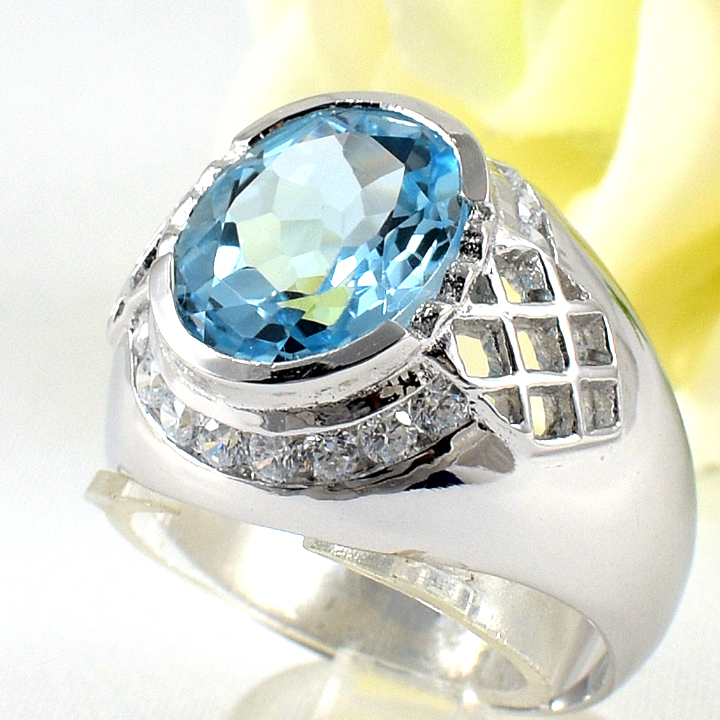 แหวนเงินแท้ราคาถูกชุบทองคำขาว สกายบลูโทปาซแท้ 5.75 กะรัต เพชรCZ 0.48 กะรัต งานประณีตสวยงาม สั่งผลิตค่ะ