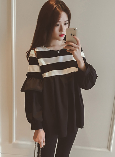 เสื้อยืดแฟชั่น คอกลม แขนยาวแต่งครึ่งบนลายริ้ว น่ารักสไตล์เกาหลี รหัส 1471