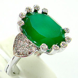 แหวนเงินแท้ราคาถูกชุบทองคำขาว พลอยแท้กรีนอะเกท 4.50 กะรัต เพชรCZ 0.154 กะรัต งานประณีตสวยงาม สั่งผลิตค่ะ