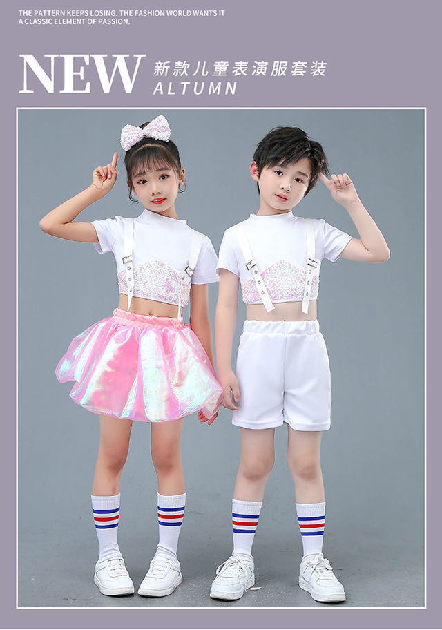 ชุดเต้น ฮิปฮอป เสื้อแขนสั้นสีดำ+กระโปรง วิ้ง