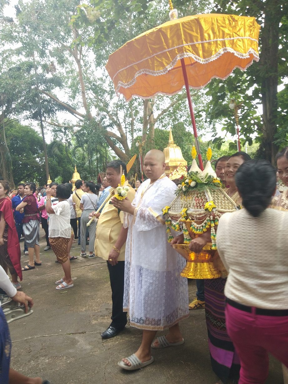 ชุดเครื่องบวชดอกไม้สด ส่งงานบ้านนายกฯอาจิน อ่ำพุด อ.นิคมพัฒนา จ.ระยอง