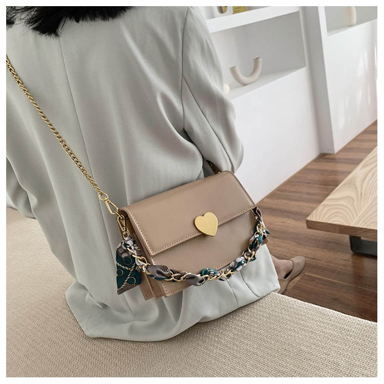 สินค้าพรีออเดอร์ กระเป๋าแฟชั่นสวยหรู มี 5 สี รหัส PO-BAG-026