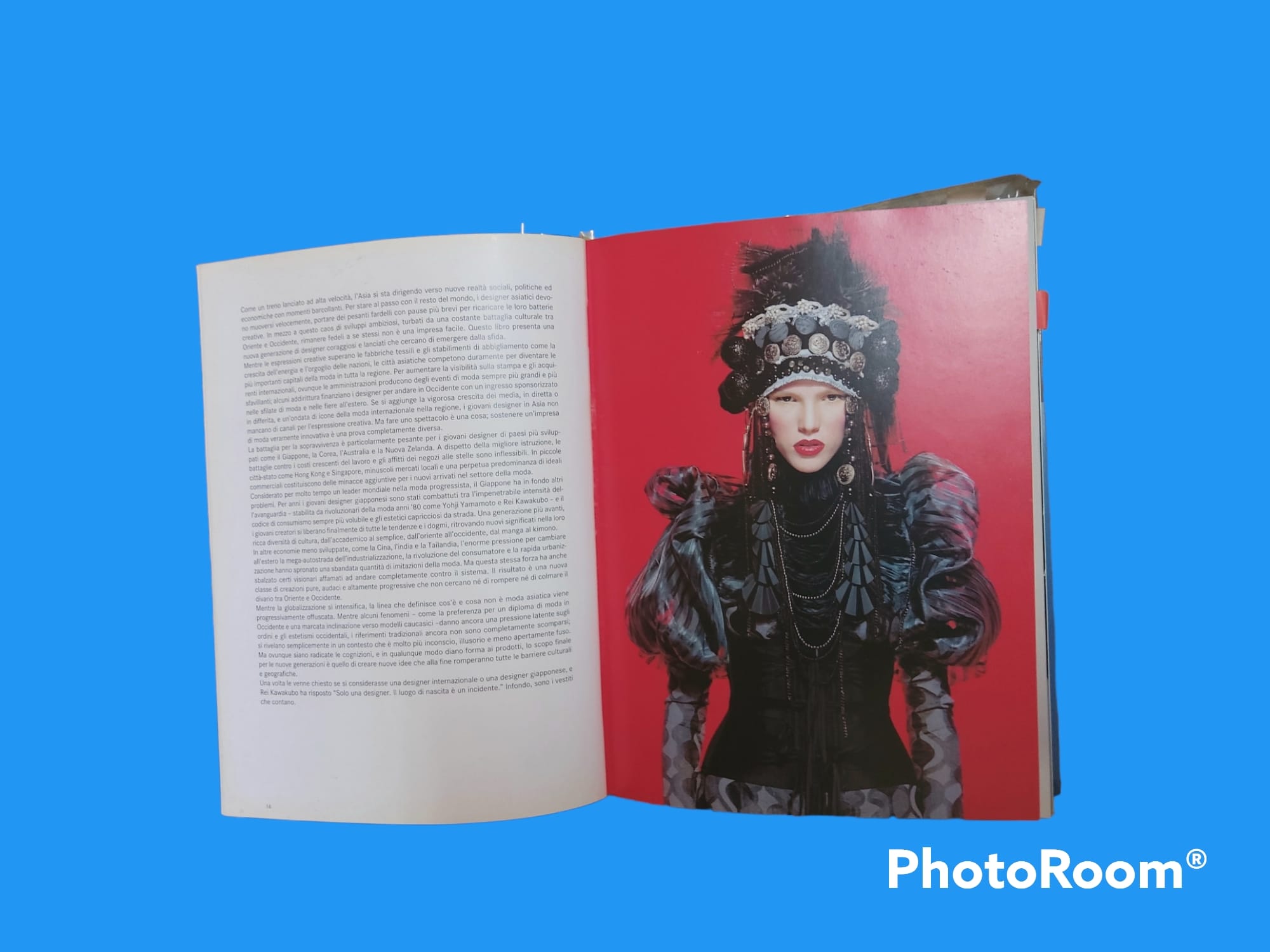 หนังสือแฟชั่น YOUNG ASIAN FASHION DESIGNERS