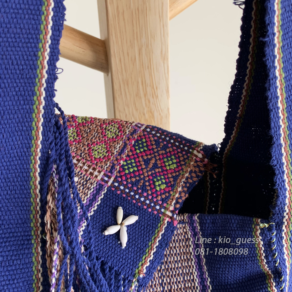 ย่าม S ย่ามชนเผ่า ย่ามปักมือ ย่ามผ้าฝ้าย งานเย็บมือ กระเป๋าย่าม ย่ามผ้าทอมือ กระเป๋าย่ามพื้นเมือง ของฝากภาคเหนือ ย่ามกะเหรี่ยง ราคาถูก ลดราคา กระเป๋าสะพายข้าง งานแฮนด์เมด กระเป๋าผ้าแนวๆ สะพายข้าง พาดไหล่ ของฝากญาติผู้ใหญ่ ของฝากชาวต่างชาติ ย่ามพระ