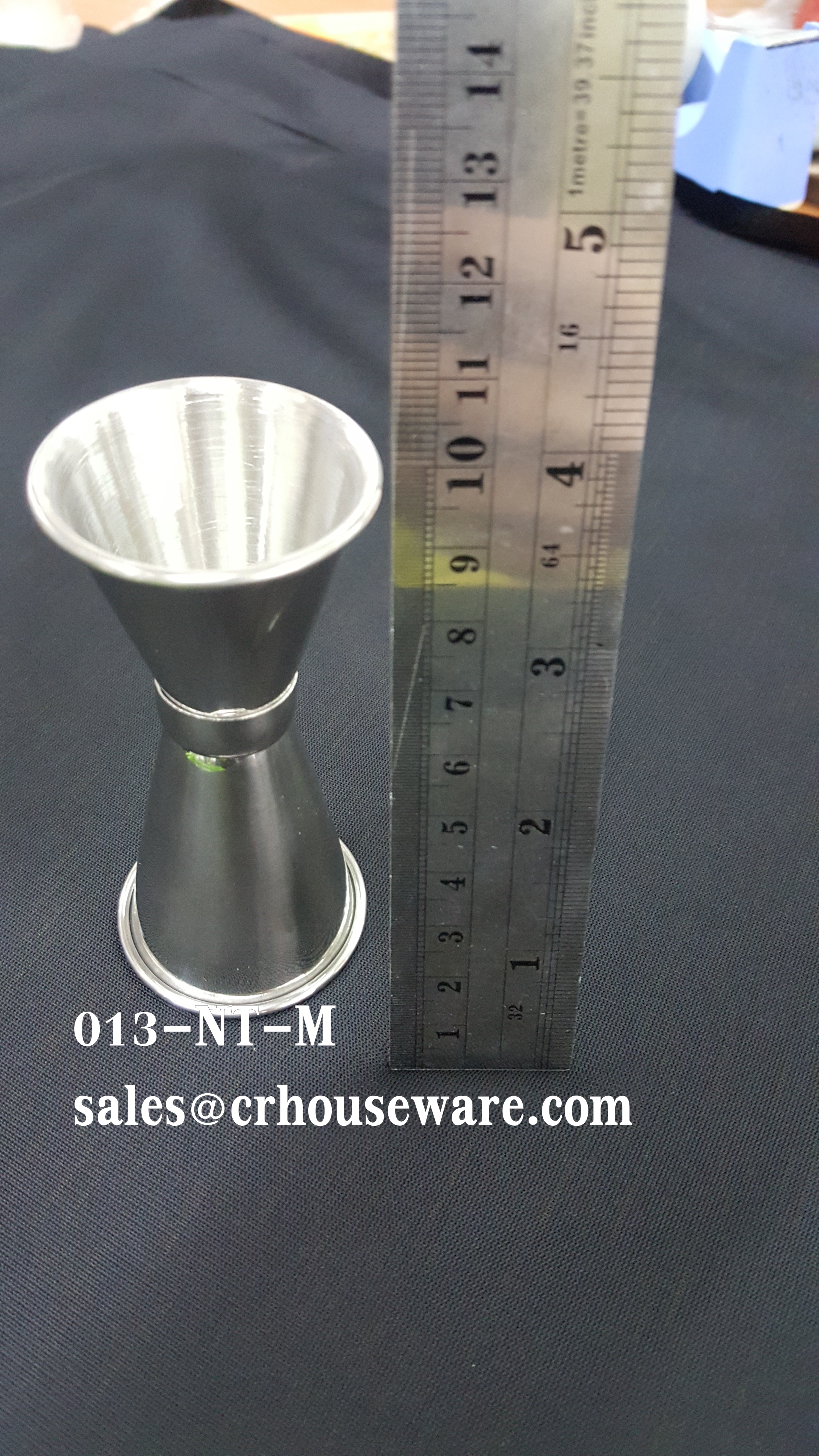 ถ้วยตวงเหล้าสเตนเลส นำเข้าจีน ไซส์กลาง รหัส : 013-NT-M Stainless jigger import from China medium size. Code : 013-NT-M