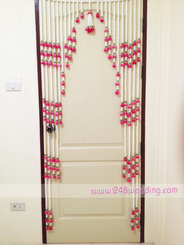 ม่านประตูดอกรัก แบบโค้ง